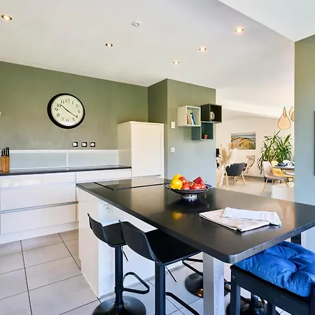 La Familiale - Les Demeures D 'adrien *