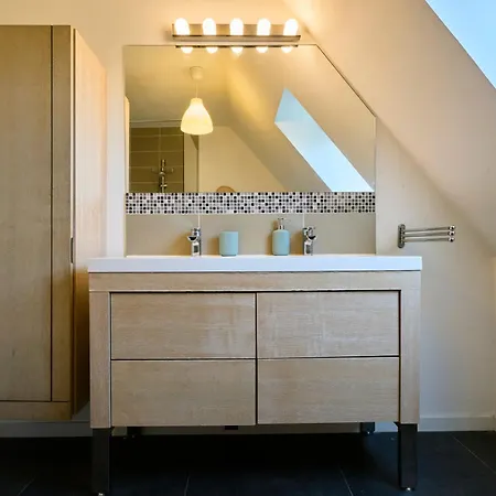 La Familiale - Les Demeures D 'adrien * Santes