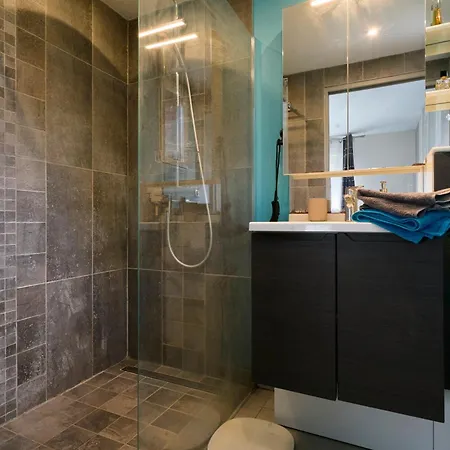 La Familiale - Les Demeures D 'adrien Willa Santes