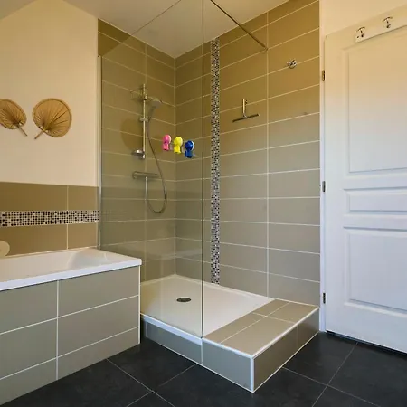 La Familiale - Les Demeures D 'adrien Willa