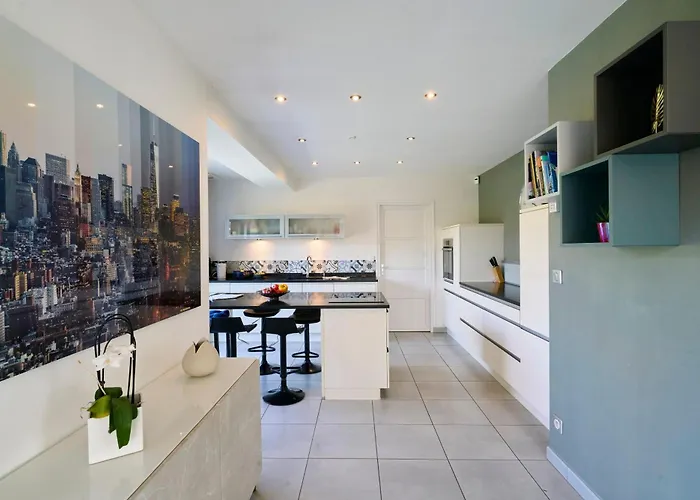 Villa La Familiale - Les Demeures D 'adrien *