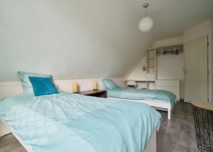 La Familiale - Les Demeures D 'adrien Santes